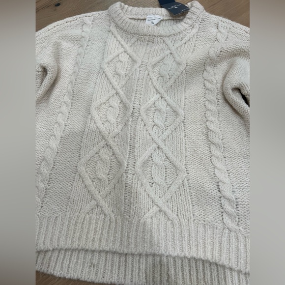 Abercrombie Kids | Cable Knit Sweater | Cream Color | Girls Size 7/8 - Picture 3 of 6